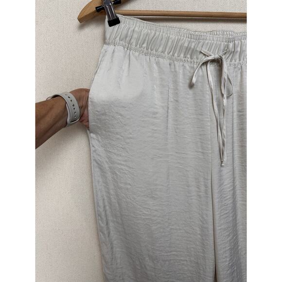 H&M Women’s Ivory Cream Drawstring Pants Sz M 100% Polyester Loose Fit Elastic - Picture 3 of 10